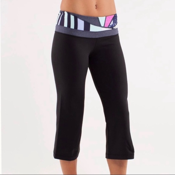 lululemon athletica Pants - Lululemon Groove Crop